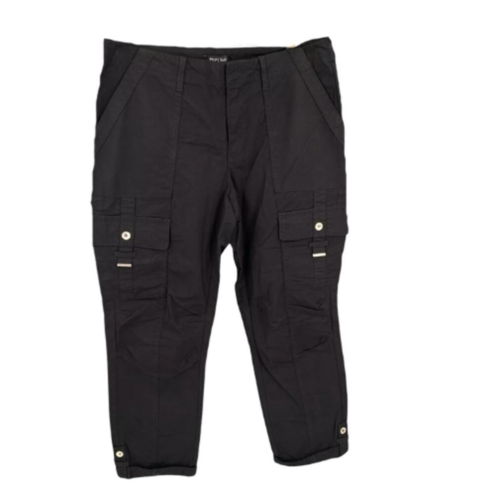 .White House Black Market Mid-Rise Cropped Pants in Black EUC Size 8 - Picture 2 of 4